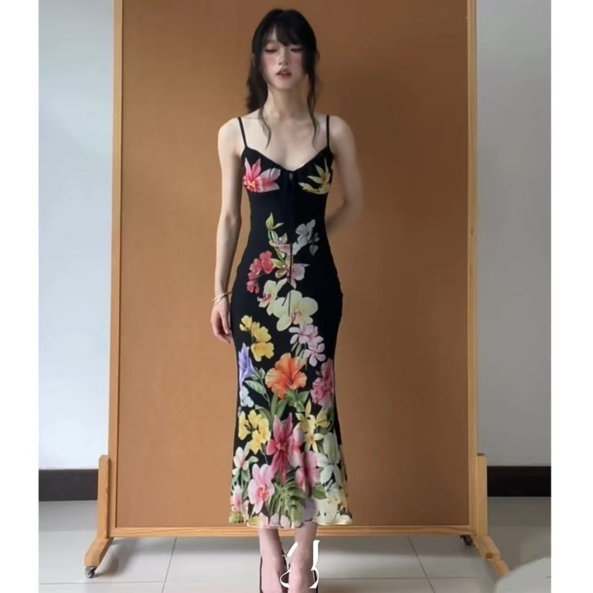 Tropic Strap Vintage - Retro Tropical Flower Halter Dress Female